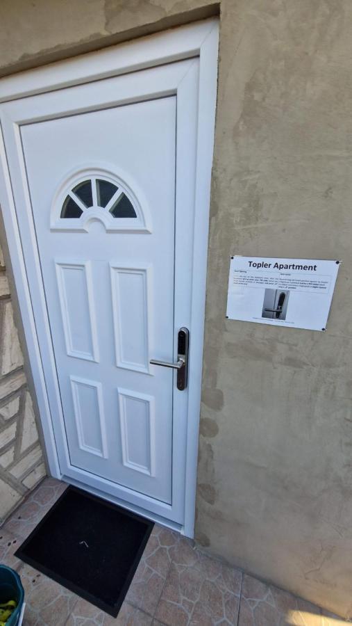 Friendly Apartment In The Suburb. Budapest Bagian luar foto