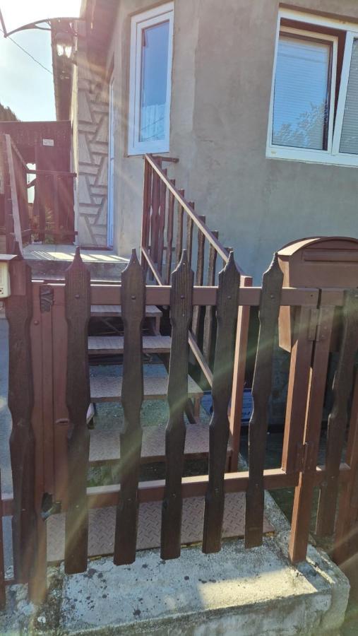 Friendly Apartment In The Suburb. Budapest Bagian luar foto